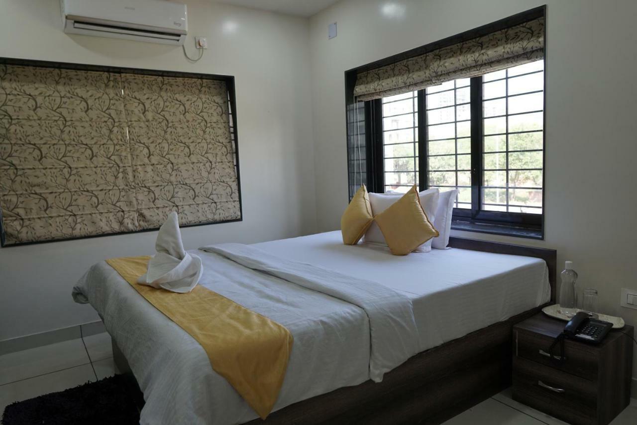 Rama Golden Root New Town Hotel Calcutta Eksteriør billede